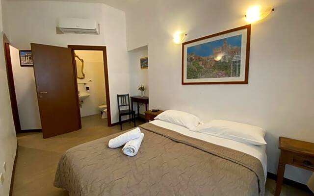 September Suite Rome
