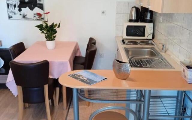 Pelivan Apartments
