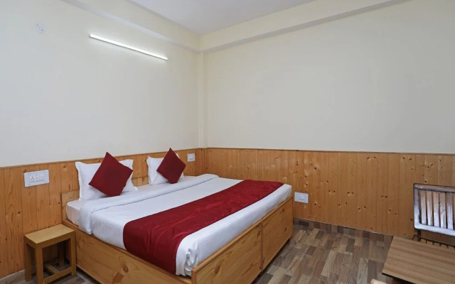 Chandra Homestay by OYO Rooms