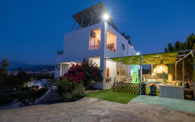 The White House Hersonissos