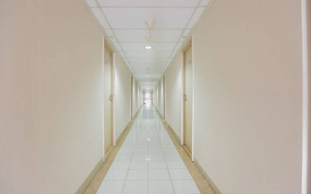 OYO 2103 Lauv Room 2 Grand Centerpoint Tower B