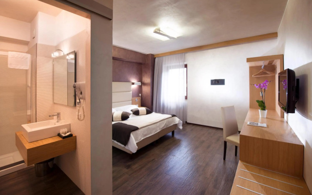 Sport Village Hotel & Spa