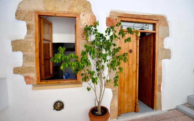 Cosmos Home Lindos