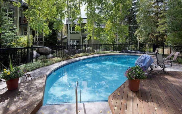 Coldstream Townhome 38