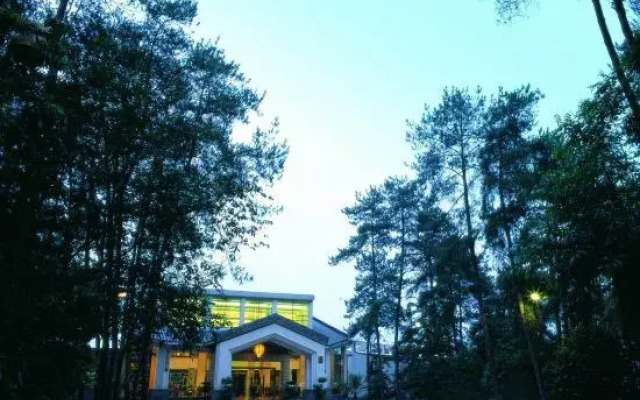 Hongzhushan Resort Chanyi Shanju