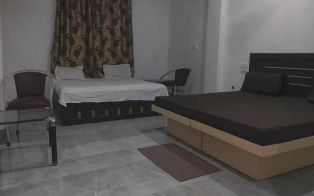 OYO Flagship 702723 The Grand Cosmos