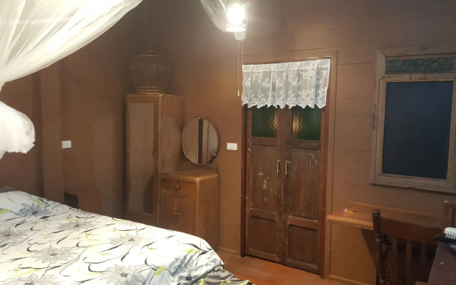 Bang Luang House