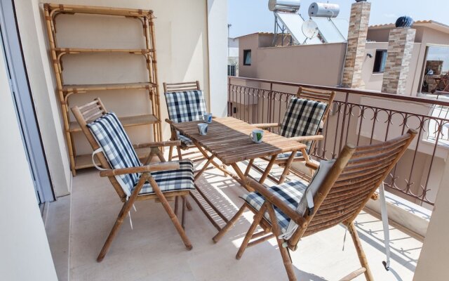 Spacious New apt w View in Agia Varvara