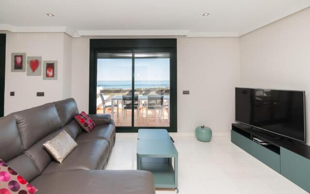 2186-Luxury penthouse with jacuzzi y bbq