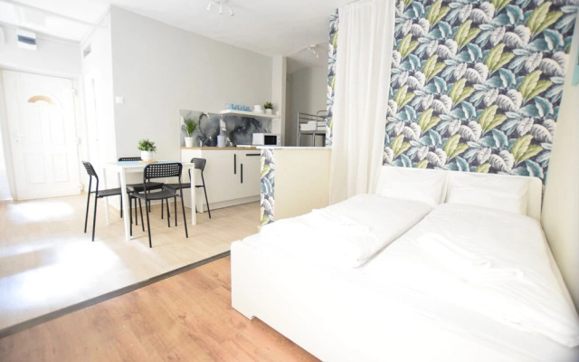 Budget Apartment by Hi5 - Vámház 5.