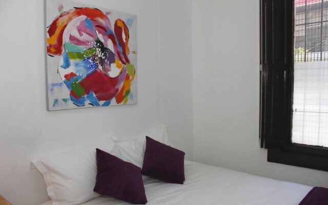 Hostel Bed & Wine