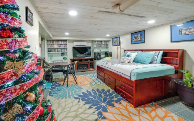 Beckley Studio w/ Private Hot Tub & Home Gym! - фото 2