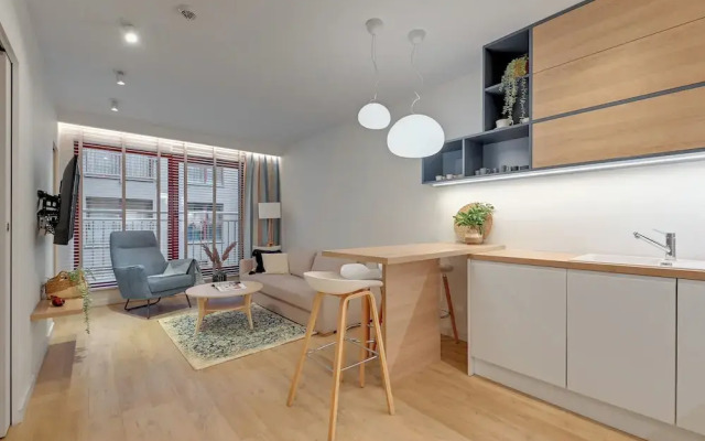 Downtown Apartments Waterlane Island - Riverview Pool, SPA, Gym & Parking