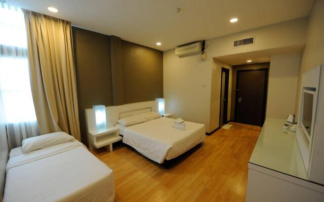 OYO 232 The Suraya Hotel
