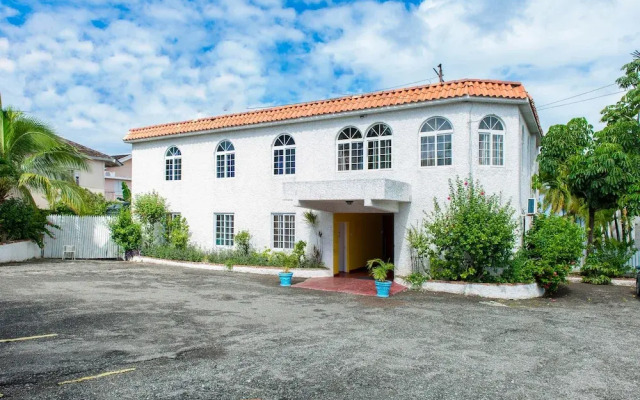 Tropical Beach Suite