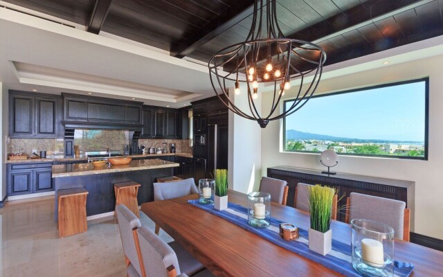 Amazing 4 Bedroom Condo