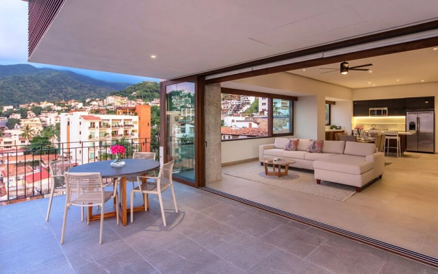 Oceana Two Bedroom PH - Adults Only