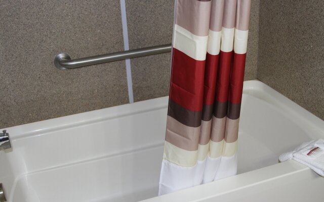 Red Roof Inn & Suites Detroit-Melvindale/ Dearborn
