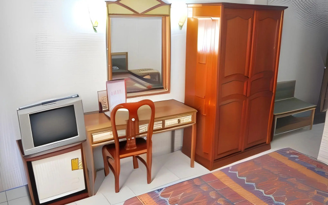 Highfive Guest House