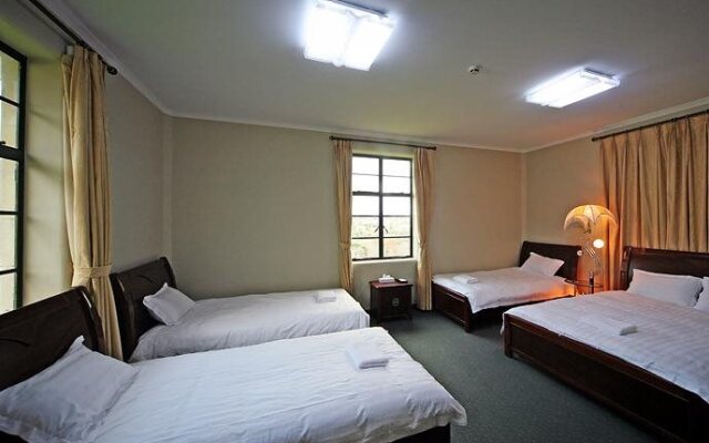 Eden Gardens Motel