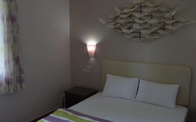 Diamond Palace Apartments