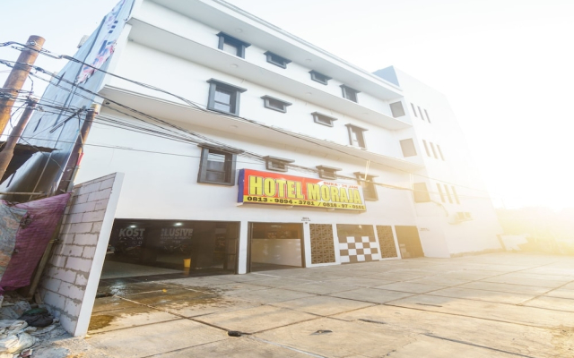 OYO 93133 Hotel Moraja Near Stikes Abdi Nusantara