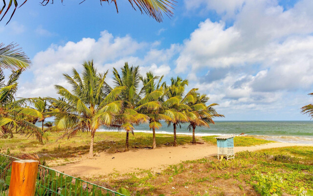 IT26 Bangalô Vista Mar 3 Suítes, Pé na Areia - Residencial Varandas do Mar