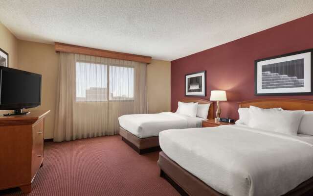 Embassy Suites by Hilton Kansas City International Airport