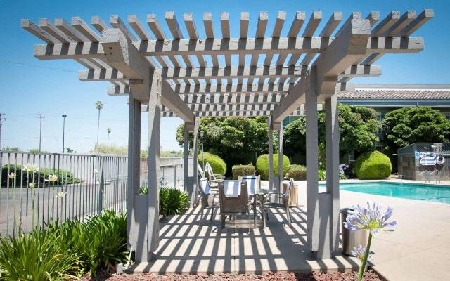 Best Western Village Inn