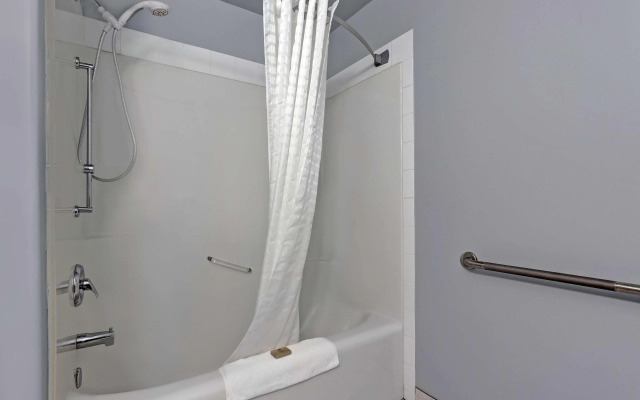 SureStay Plus Hotel by Best Western Drumheller