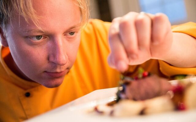 Arctic gourmet cabin