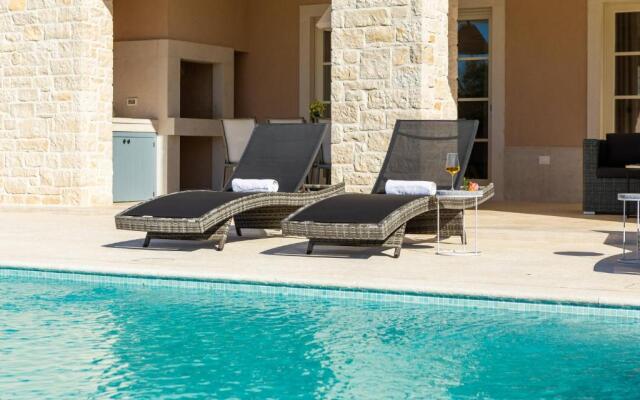 Villa Divine By ILC