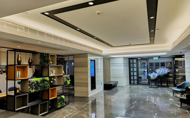 Home Inn Selected (Shanghai Daning International Plaza) — фото 2