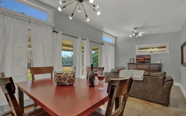 Romantic Casita With Grill ten min From Downtown!