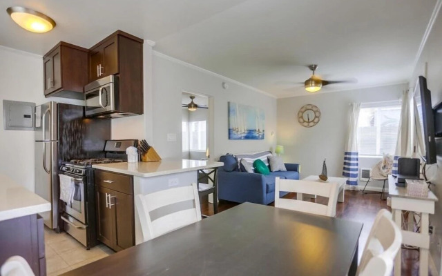 Manhattan Shores 1C