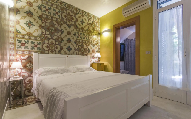 Villa with garden in Torre dell'Orso-Villa Ray