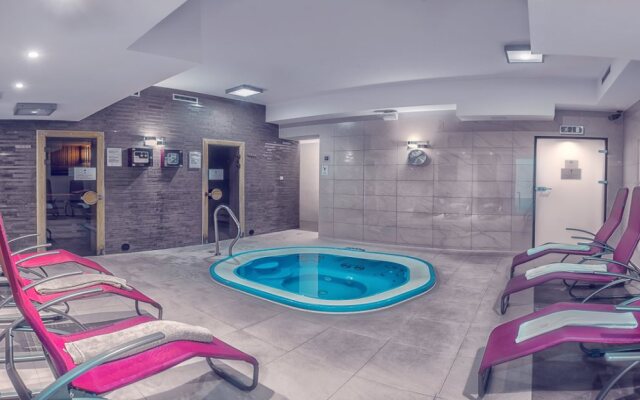 Hotel Niemcza SPA