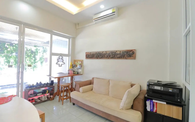 Saen Sabai Hostel