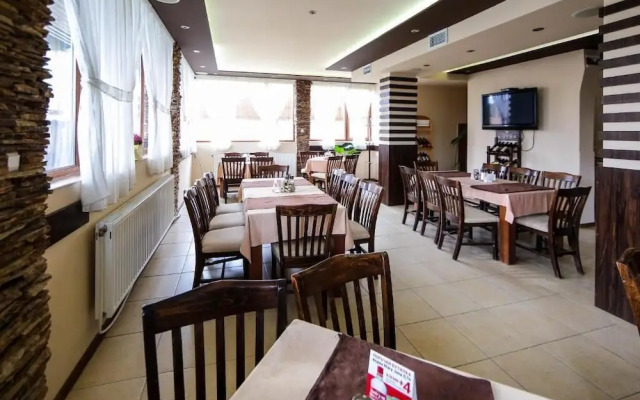Sharkov Family Hotel