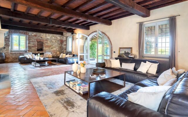 Cascina Moglia 8 1 Emma Villas