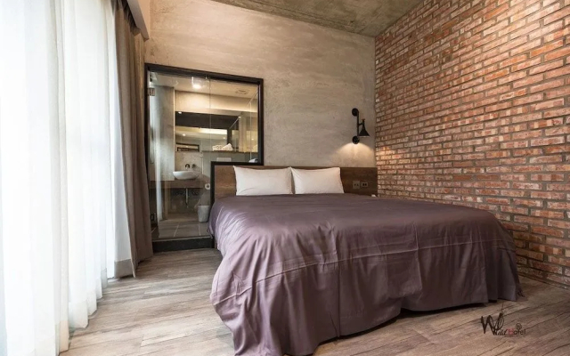 Wild Hotel