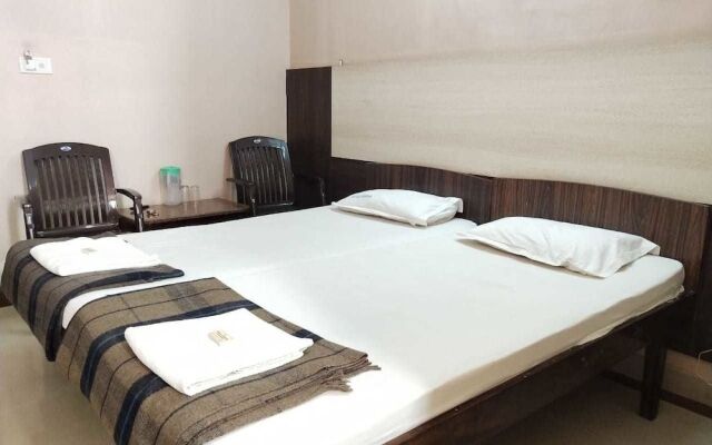 iROOMZ Hotel Abhiman