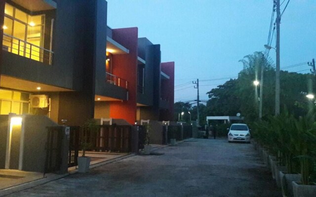 Vacato House