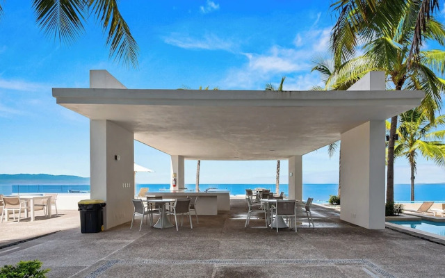 Panoramic Hot Tub Oceanview Penthouse