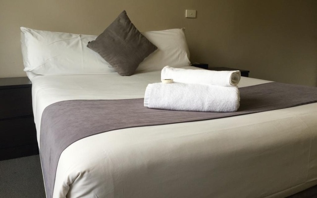 George Powlett Apartments – Guest Rooms – Melbourne