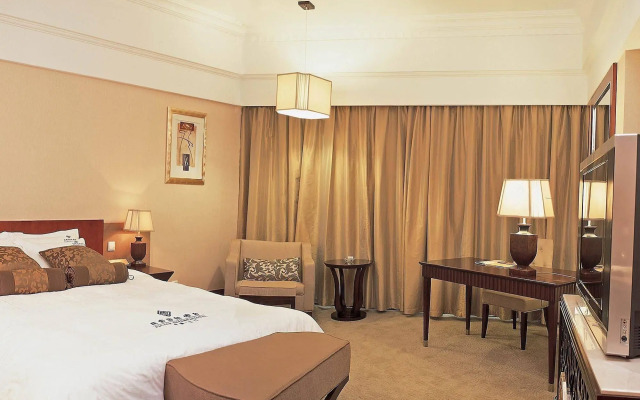 Palace International Hotel