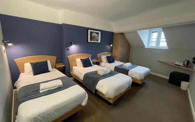 The George Hotel