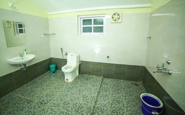 Deluxe Double Room In British Bunglow
