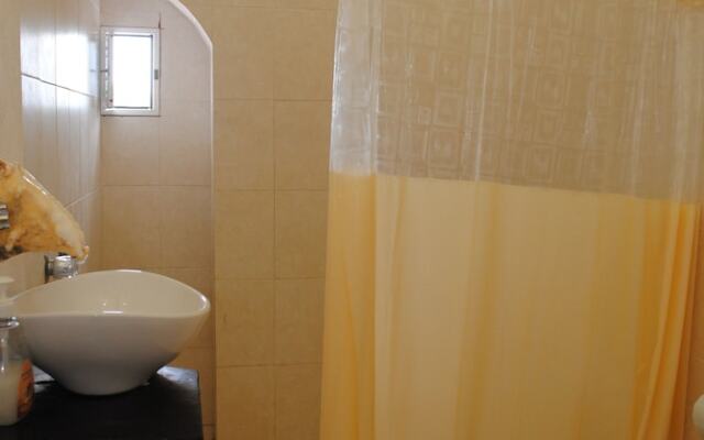 Lobo Inn - Hostel