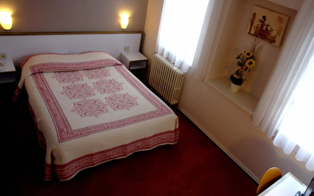 Logis Hôtel Les Chardons Bleus